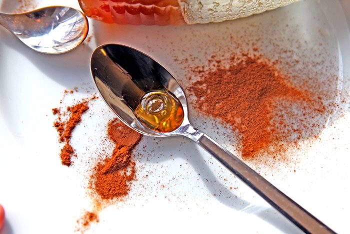 home remedies for pimples Honey and Cinnamon