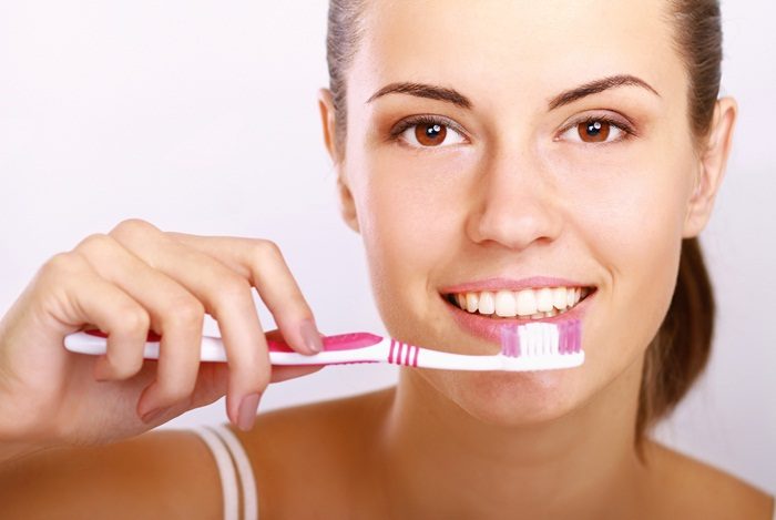 home remedies to whiten teeth
