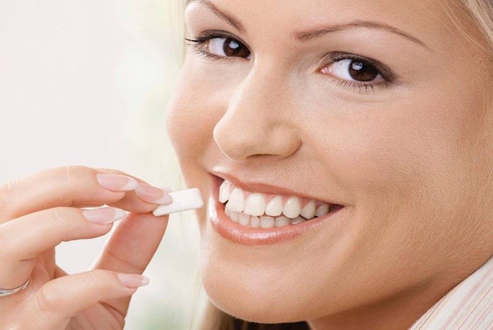 home remedies to whiten teeth